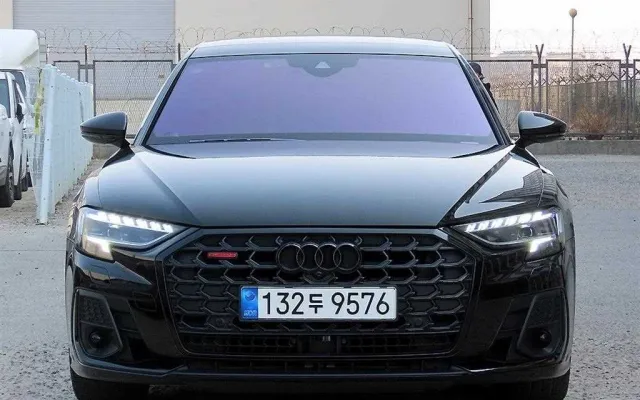 인천신용회복자동차할부 A8 (D5) 55 TFSI 콰트로 LWB 매물 사진 11 - 2022/10 60,732km